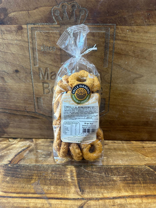 Taralli Fragranti al Pomodoro Secco