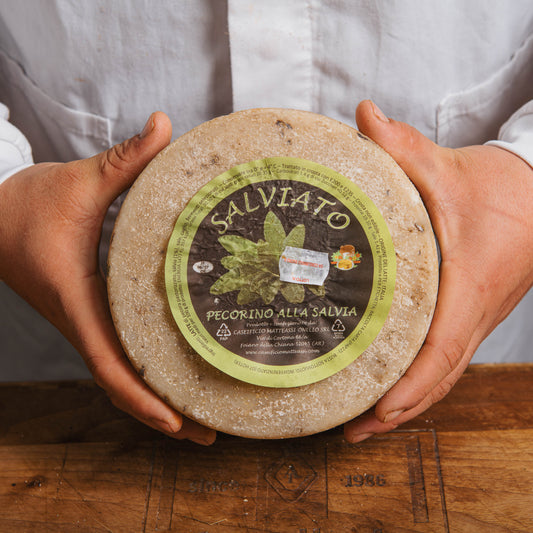 Pecorino Erborinato Alla Salvia
